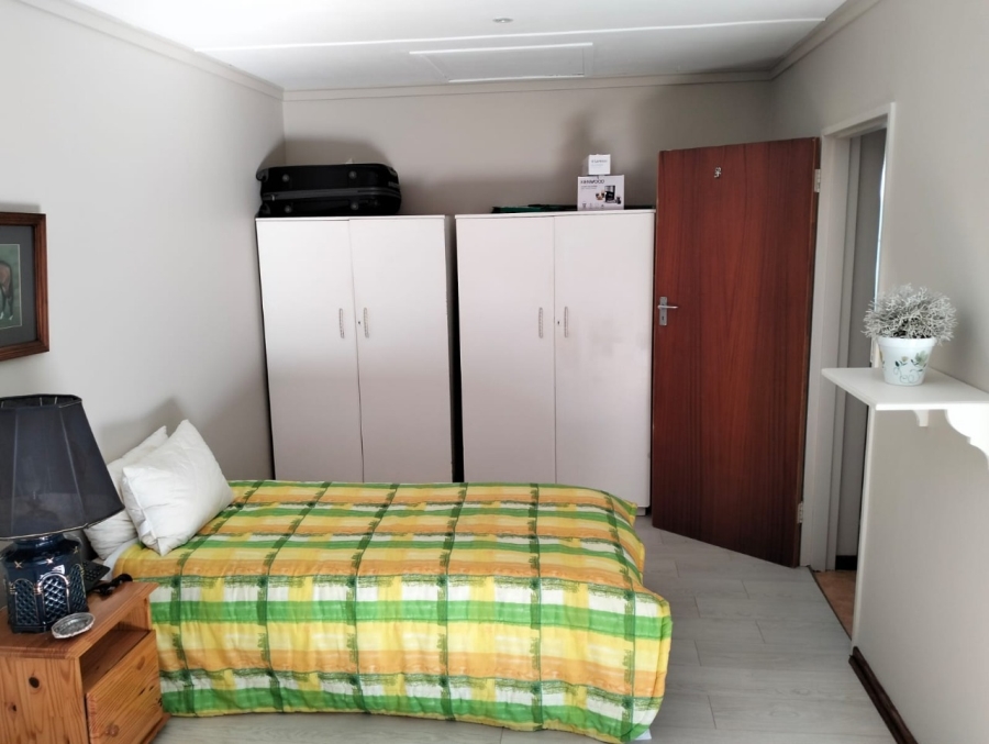 4 Bedroom Property for Sale in Hartenbos Central Western Cape